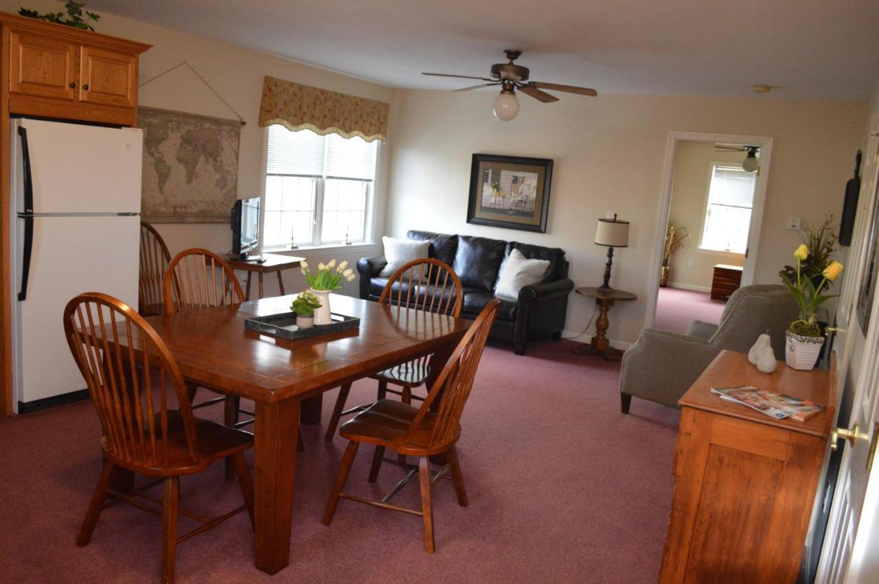 Rocky Acre Farm Bed & Breakfast Mount Joy Exterior photo